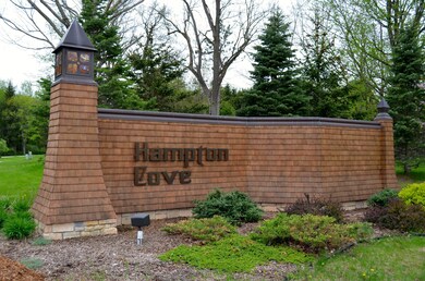 Hampton Cove Entrance