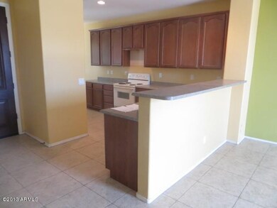 023-326517-Kitchen2