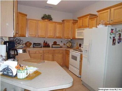KITCHEN - BAR