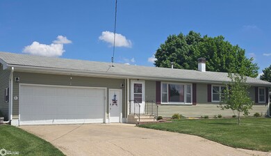 1505 Circle Dr, Vinton, IA 52349 - photo 2