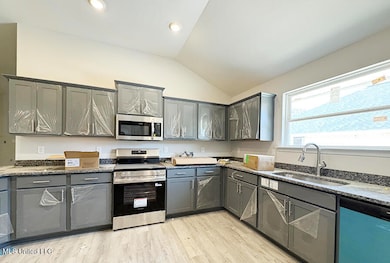 4229 Olivia Cir W, Olive Branch, MS 38654 - photo 7