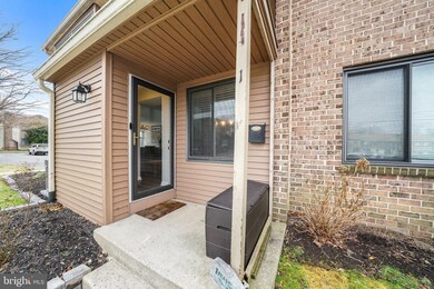 22 Fitzwatertown Rd unit E1, Willow Grove, PA 19090 - photo 2