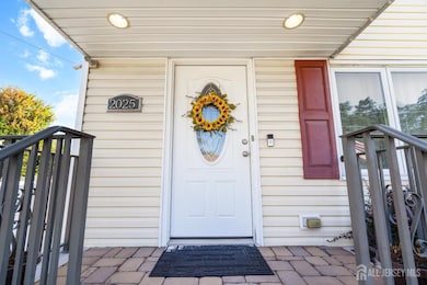 2025 Bell Place, South Plainfield, NJ 07080 - photo 2