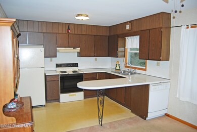 5 Wilde St, Troy, NY 12180 - photo 6