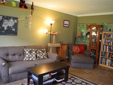 139 N Twin Oaks Terrace, South Burlington, VT 05403 - photo 5