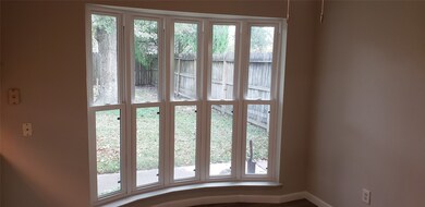 Breakfast room 11x10
home has double pane windows