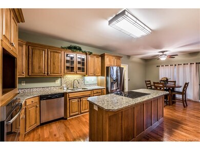 5026 Bent Creek Dr, Floyds Knobs, IN 47119 - photo 6