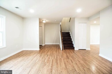 9098 Bonham Cir, Manassas, VA 20110 - photo 5