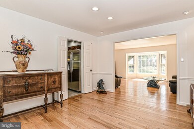 9106 Scott St, Springfield, VA 22153 - photo 6