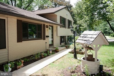 6113 Aura Ct, Falls Church, VA 22041 - photo 7