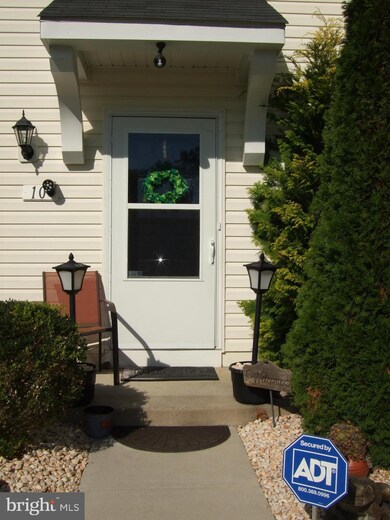 10 Lieutenant Ct, Bunker Hill, WV 25413 - photo 5