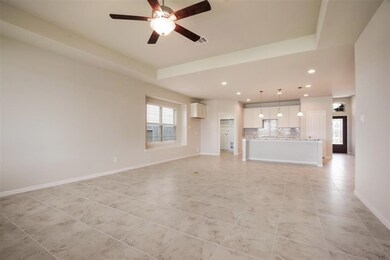 29654 Yaupon Shore Dr, Spring, TX 77386 - photo 6