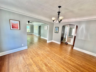 730 W Grove Ave, Waukegan, IL 60085 - photo 3