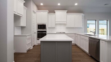 21151 Secret Garden Ln, Tomball, TX 77377 - photo 3