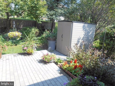 275 Wood Stream Ct, Langhorne, PA 19047 - photo 3