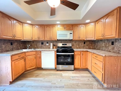 362 Minstrel Ct, Old Bridge, NJ 08857 - photo 4