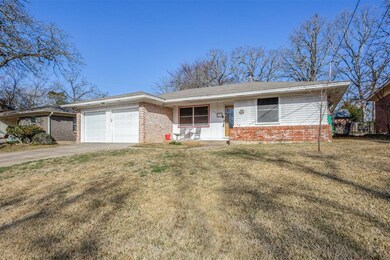 107 E Mark Dr, Denison, TX 75021 - photo 2
