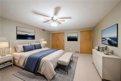 1537 Bilgarie Ct NE unit A, Cedar Rapids, IA 52402 - photo 6