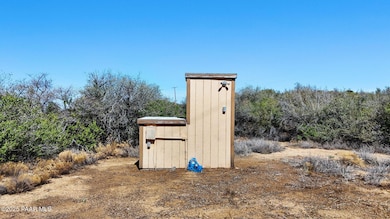 7025 Wexford Dr, Wilhoit, AZ 86332 - photo 5