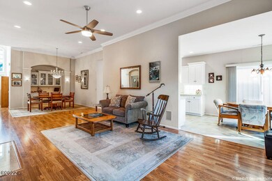Living Room/Dining Room