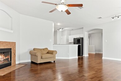 2012 Creekdale Dr, Denton, TX 76210 - photo 7