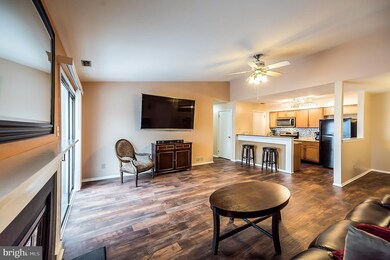 418 Durham Ct unit 418, West Deptford, NJ 08051 - photo 2