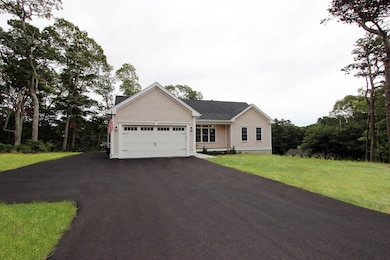 105 Wayside St, Springfield, MA 01118 - photo 3