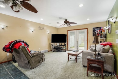 1030 Hunt St SE, Lowell, MI 49331 - photo 3