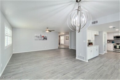 LivingRoom-Kitchen