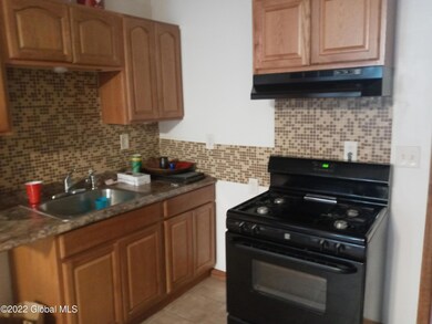 97 Ten Broeck St, Albany, NY 12210 - photo 5