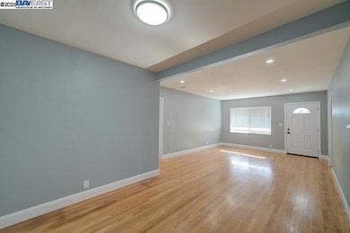 1646 Brookside Dr, San Leandro, CA 94577 - photo 6