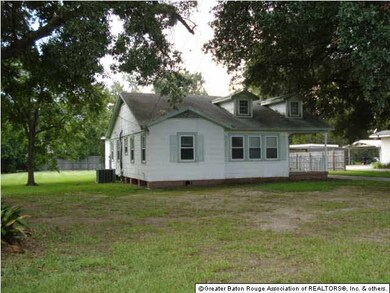 Expansive lot