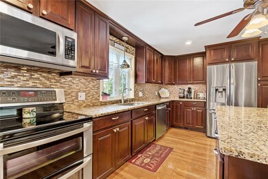 24 Teakwood Dr, Johnston, RI 02919 - photo 6