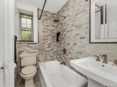 208 Centre Ave unit 1H, New Rochelle, NY 10805 - photo 6