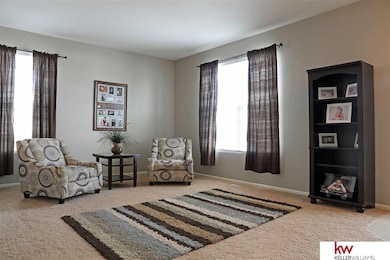 2110 Quartz Dr, Papillion, NE 68046 - photo 4