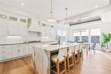 1601 SW Arborway Terrace, Lee's Summit, MO 64082 - photo 4