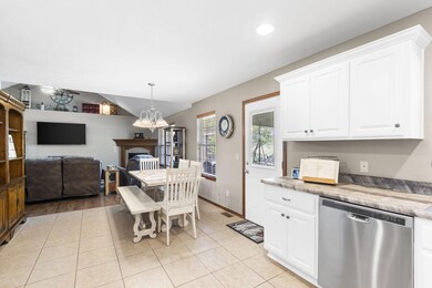 875 W Cambridge Ave, Nixa, MO 65714 - photo 5