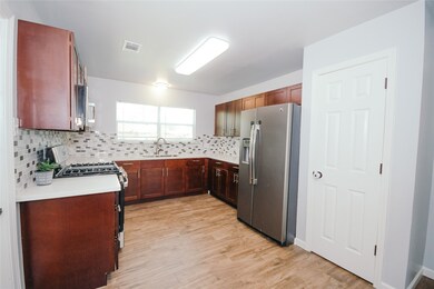 10330 Lera St, Houston, TX 77016 - photo 5