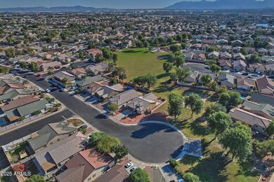 10809 W Cambridge Ave, Avondale, AZ 85392 - photo 4