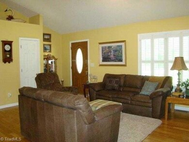 578 Graceland Dr, Asheboro, NC 27205 - photo 2