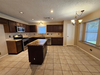 1516 Regency Ct, Friendswood, TX 77546 - photo 7