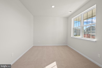 5220 Manor Park Dr, Upper Marlboro, MD 20772 - photo 4