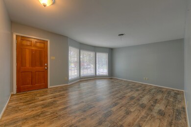 712 Clarence St, Tomball, TX 77375 - photo 5