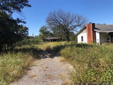 12995 N 150 Rd, Okmulgee, OK 74447 - photo 3