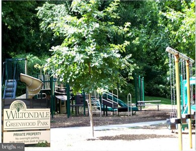 530 Stevenson Ln, Towson, MD 21286 - photo 2