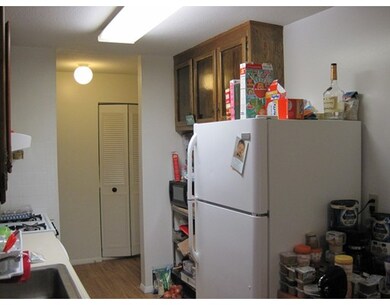 54 Shrewsbury Green Dr unit A, Shrewsbury, MA 01545 - photo 2