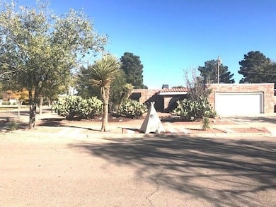 16018 Homestead Dr, El Paso, TX 79928 - photo 2