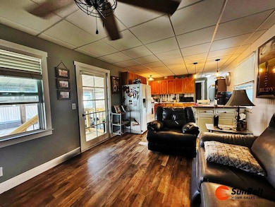 7 Orange St, Deland, FL 32724 - photo 4