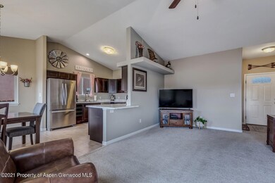 07_2171_W_Sabino_Lane005_mls
