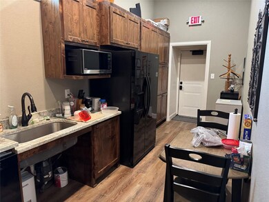 1028 Halsell St, Bridgeport, TX 76426 - photo 4